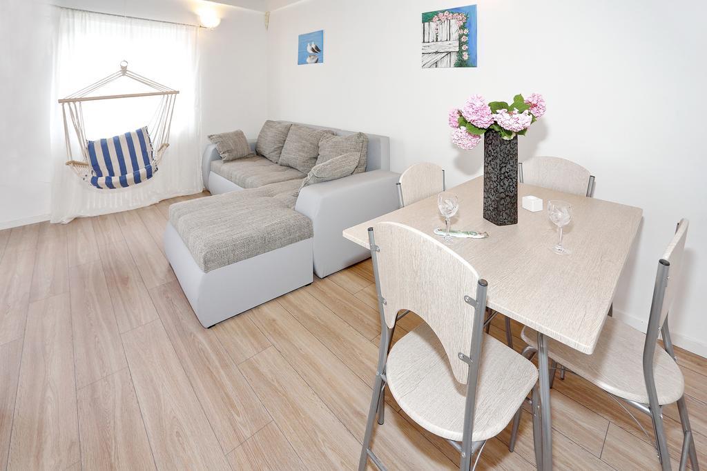 Didovi Dvori Apartment Bibinje Bilik gambar