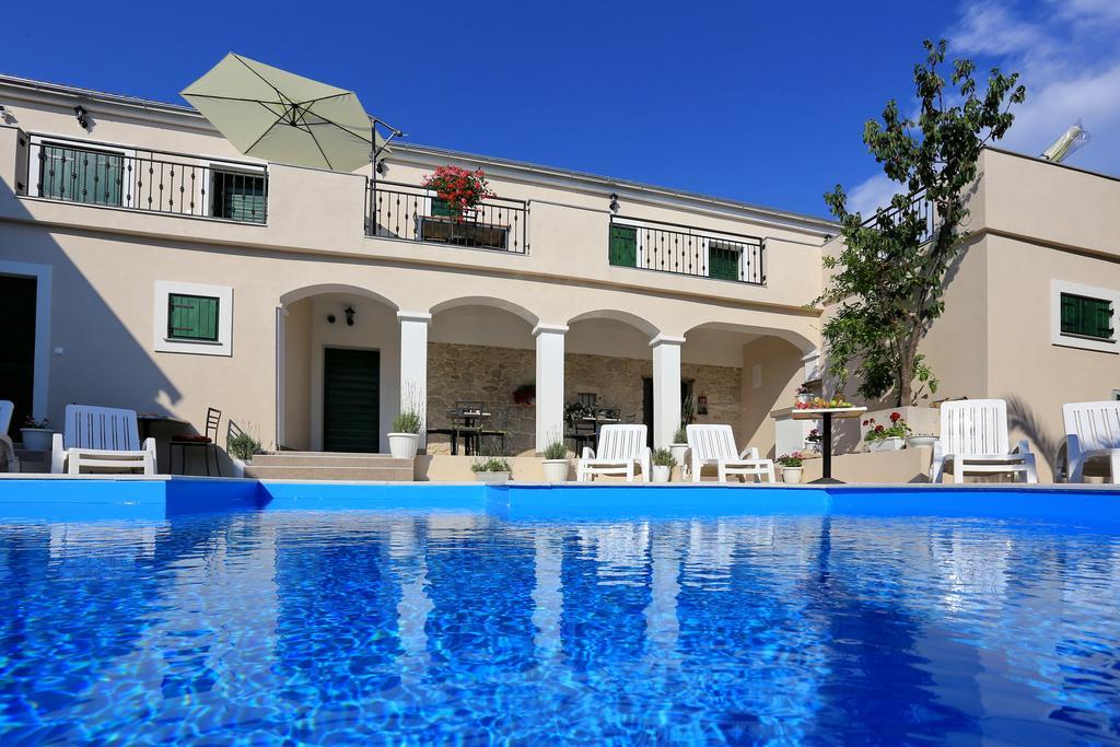 Didovi Dvori Apartment Bibinje Bilik gambar